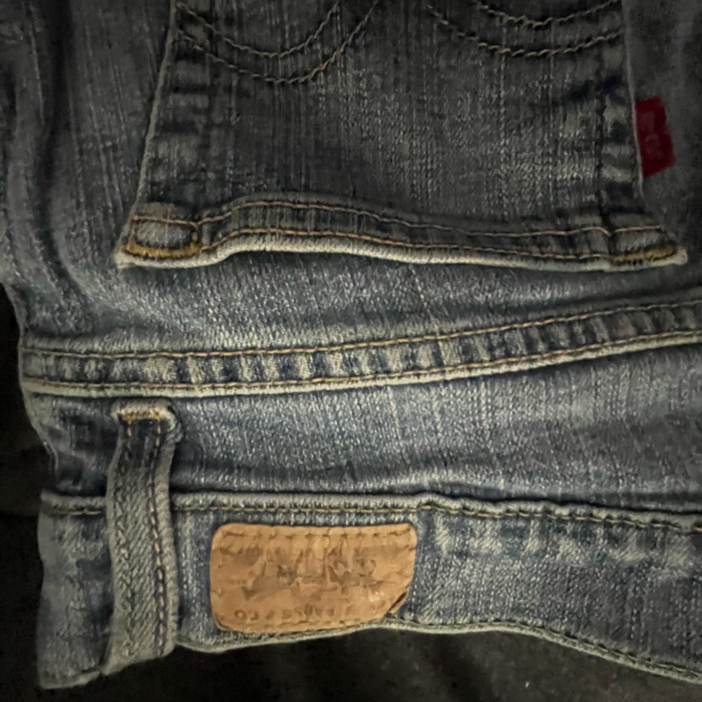 Ultimate Comfort & Classic Style!Levi's 517 Relaxed Bootcut Jeans Women’s S-6Med